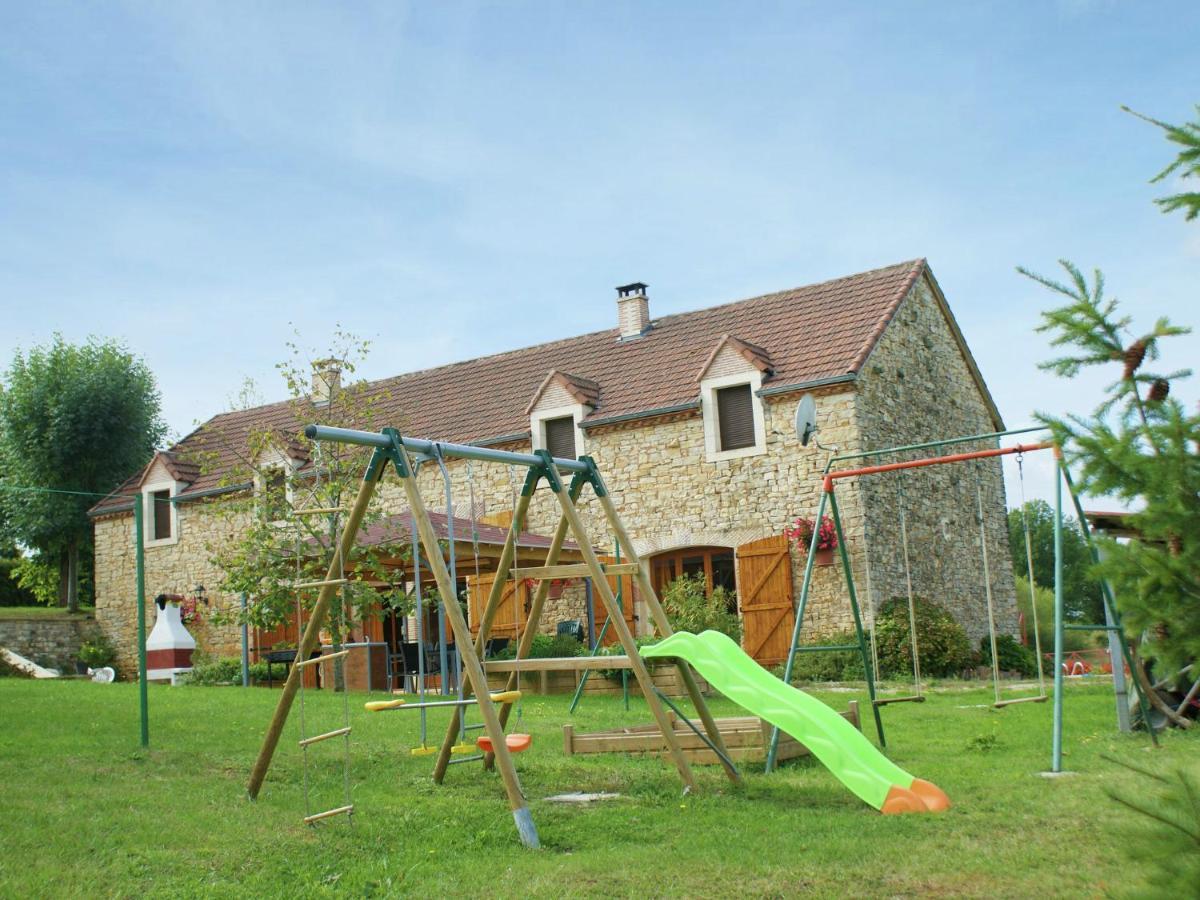Charming Holiday Home With Pool Lavercantière 外观 照片