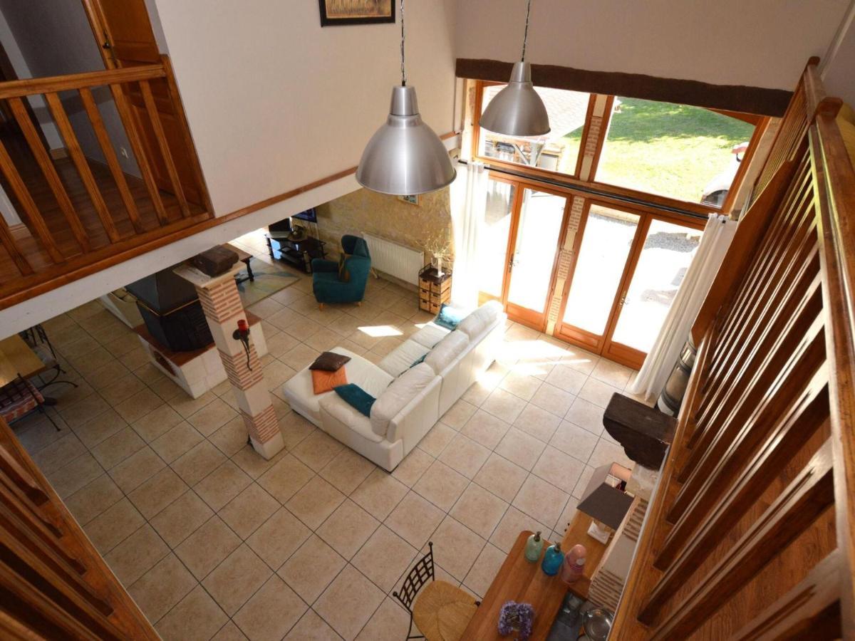 Charming Holiday Home With Pool Lavercantière 外观 照片